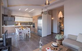 Ioanna Bayview Luxury Apartment